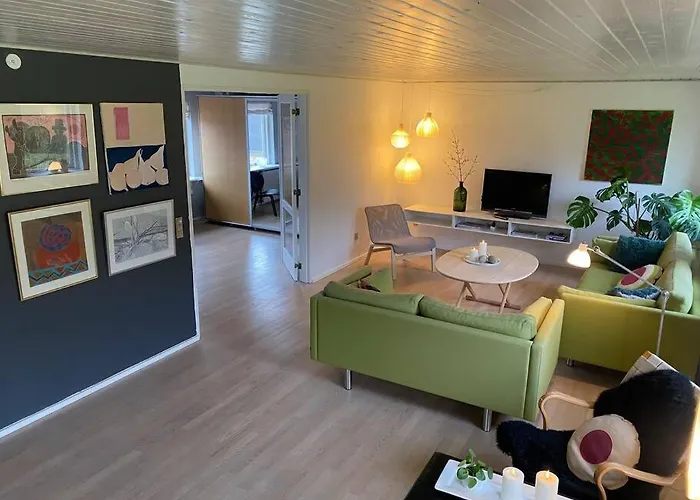 Skont Hus Pa Landet Taet Pa Billund Casa de Férias Give
